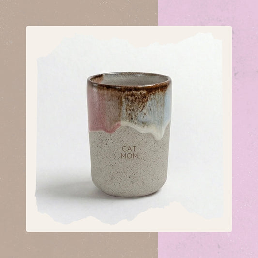 Egg Back Home - Handgefertigter Becher "Cat Mom"